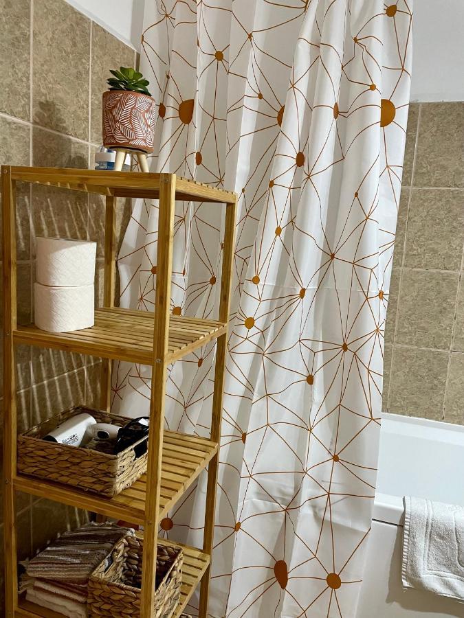 Cozy And Clean Apartment, Near National Arena Bucarest Esterno foto